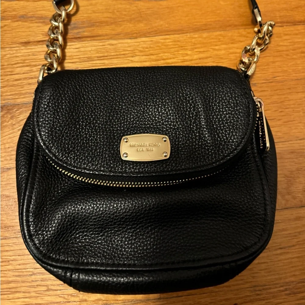 Michael Kors leather black sling bag